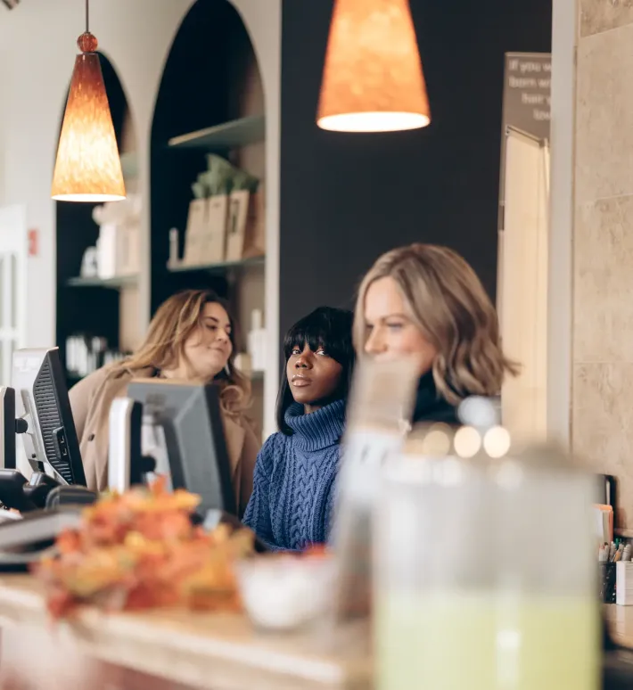 ajax?p=image&amp;src=%7B%22file%22%3A%22images%2Fteam%2Fguest-service Home - J.Bentley Hair Studio Day Spa | Powell, OH